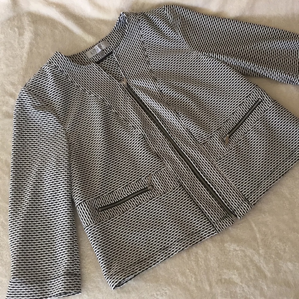 White and black zip up blazer